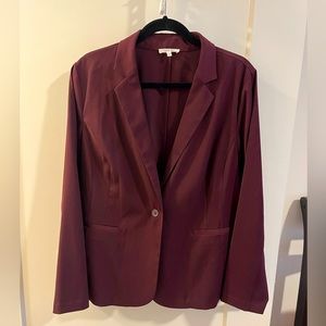 2/$10 ✨ Maroon Blazer